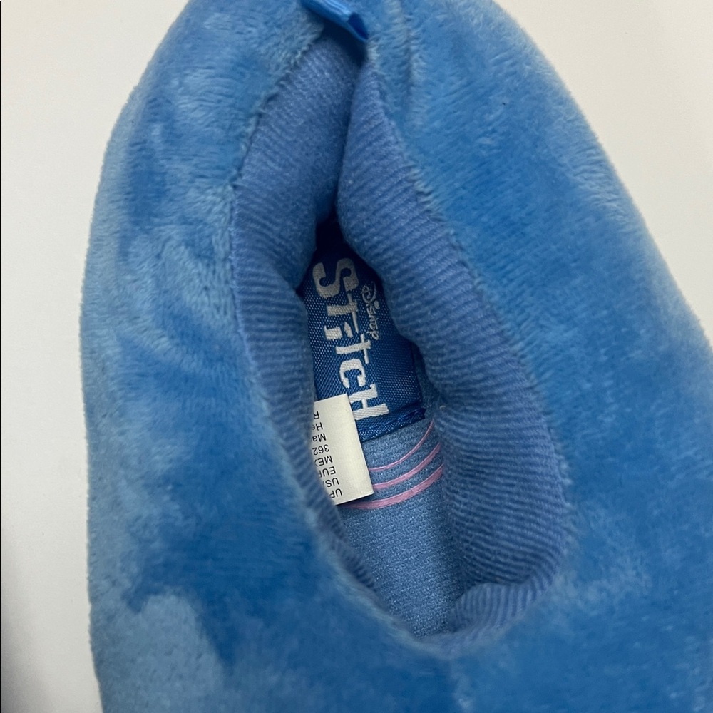 Kids Disney Stitch Slippers size 2/3 - Picture 2 of 8